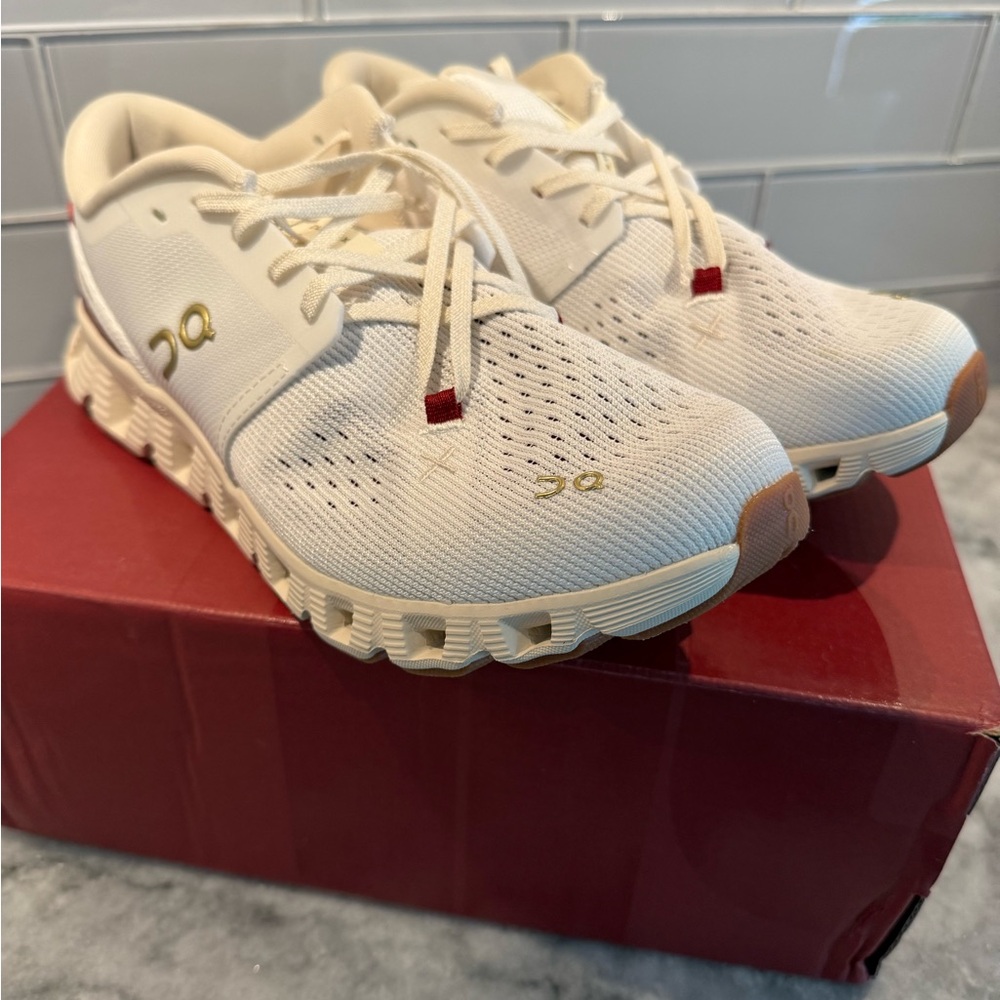 On Running Beige Sneakers with Red Details size 8.5